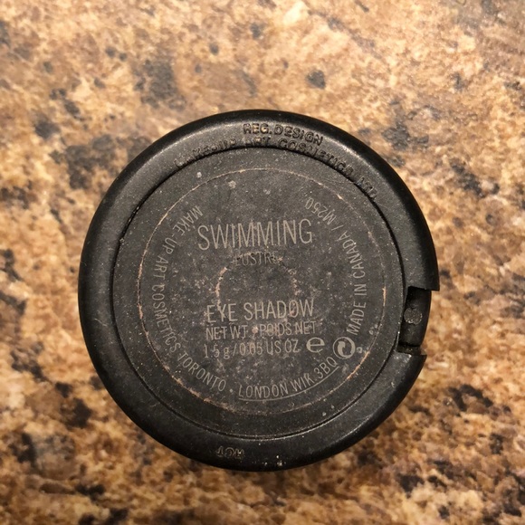 MAC Eyeshadow. - Picture 3 of 3